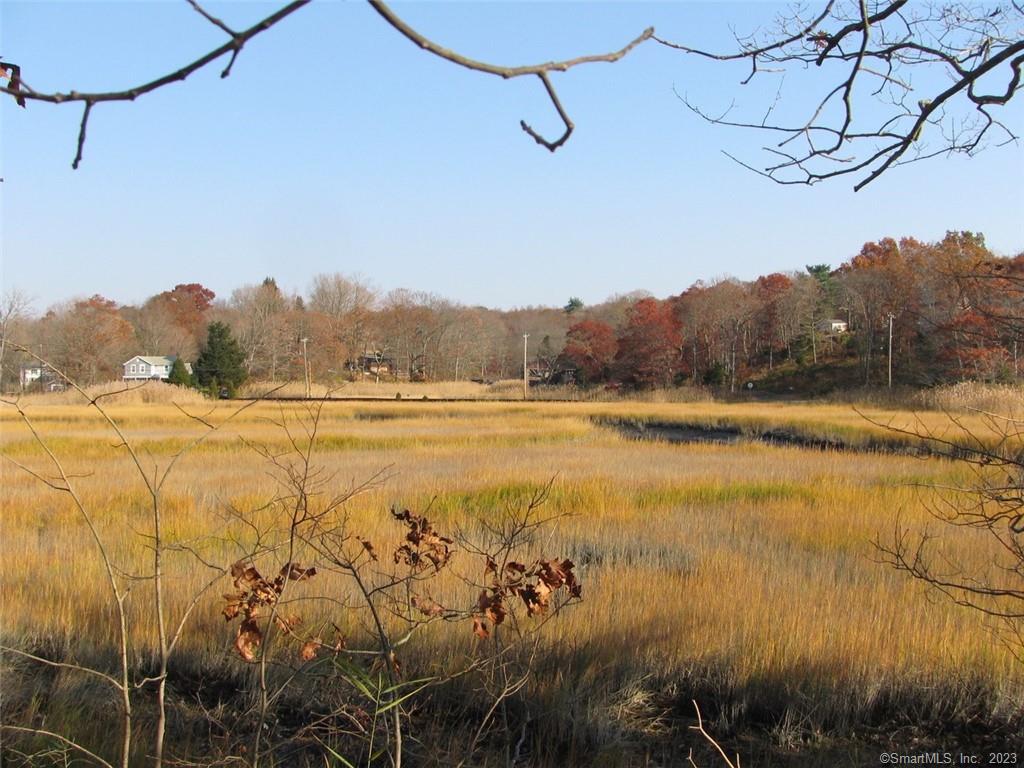 12 Bowhay Hill Road Branford CT 06405