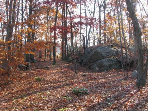 12 Bowhay Hill Road Branford CT 06405