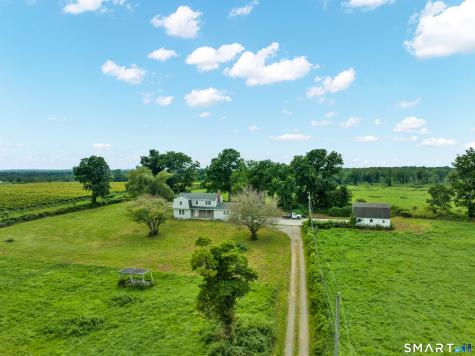 91-A Wintechog Hill Road North Stonington CT 06359