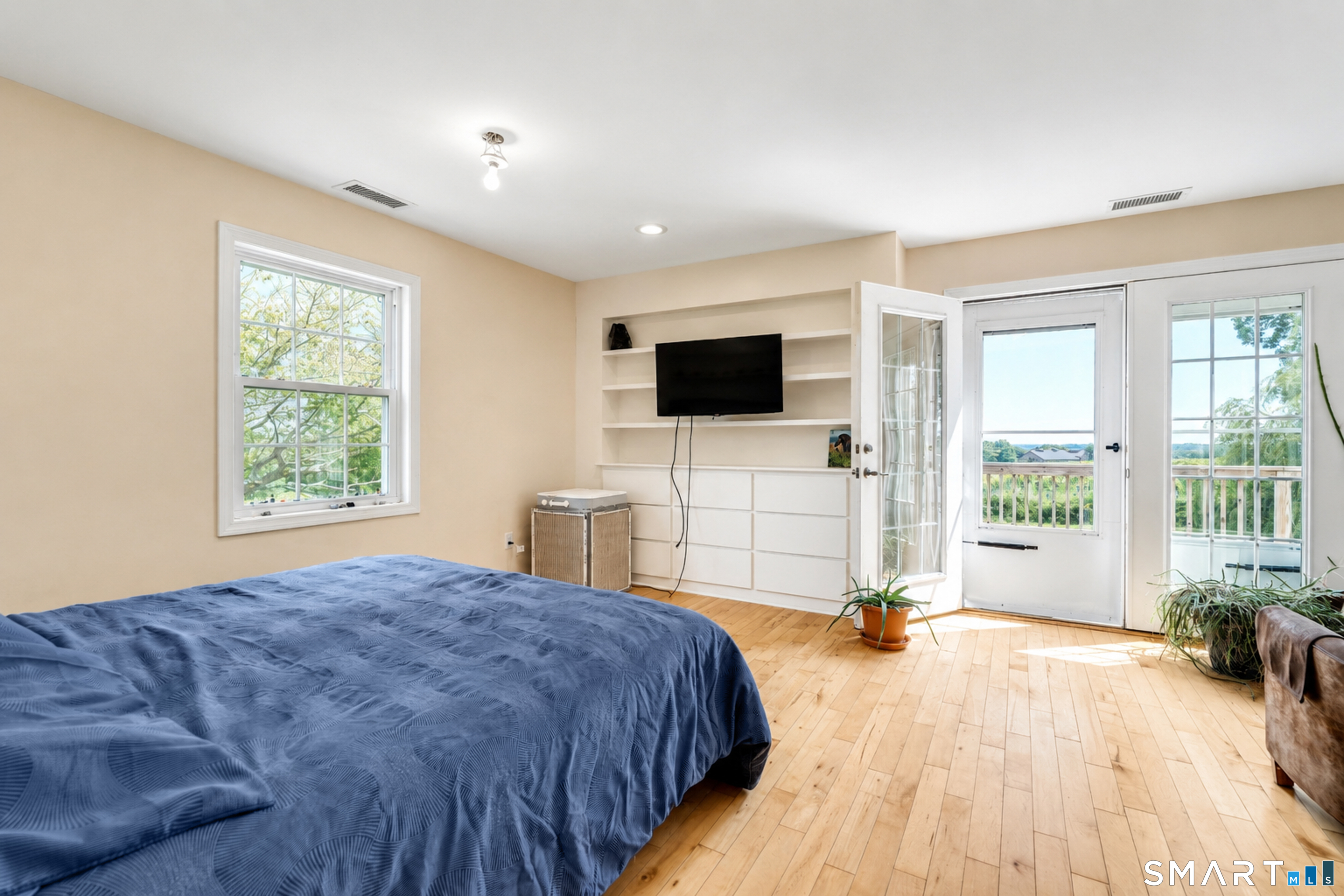 91-A Wintechog Hill Road North Stonington CT 06359