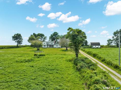 91-A Wintechog Hill Road North Stonington CT 06359
