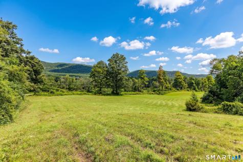 471(4) Undermountain Road Salisbury CT 06068