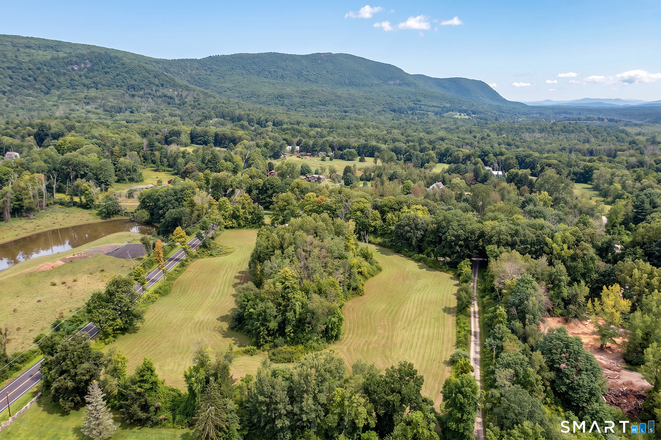 471(4) Undermountain Road Salisbury CT 06068