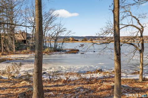 28 Money Point Road Stonington CT 06355