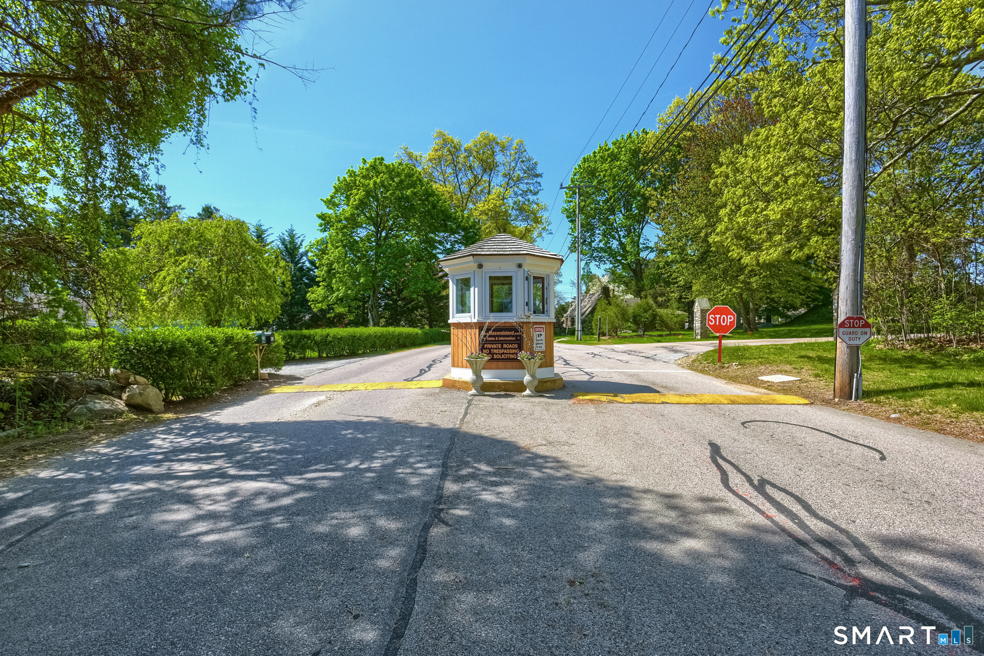 28 Money Point Road Stonington CT 06355