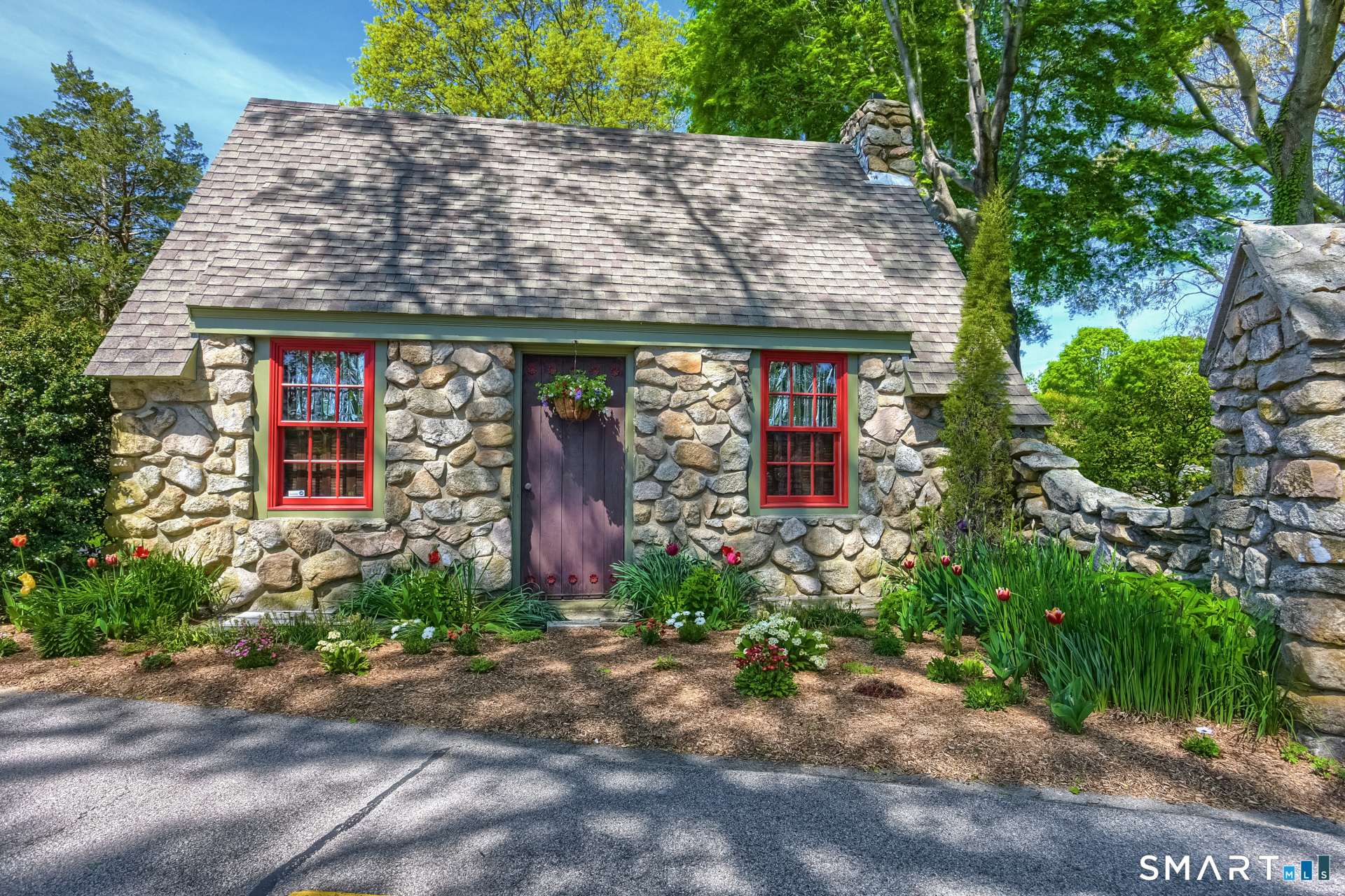 28 Money Point Road Stonington CT 06355