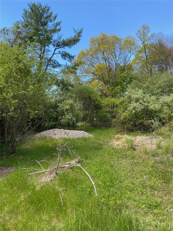 4 Bear Mountain Road Danbury CT 06811