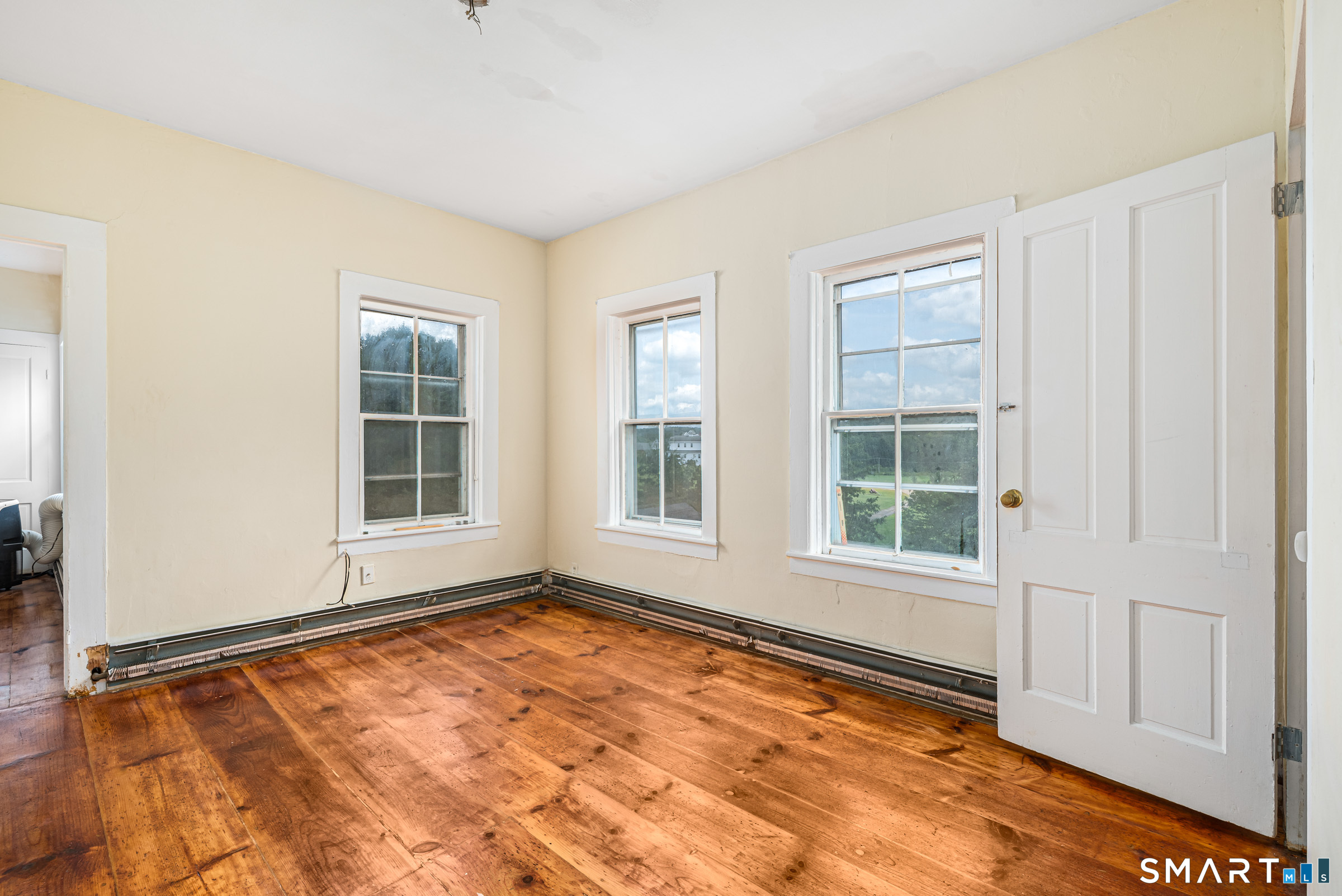 91 Church Street Thompson CT 06277