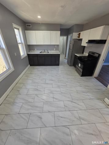 215-217 Deforest Avenue Bridgeport CT 06607