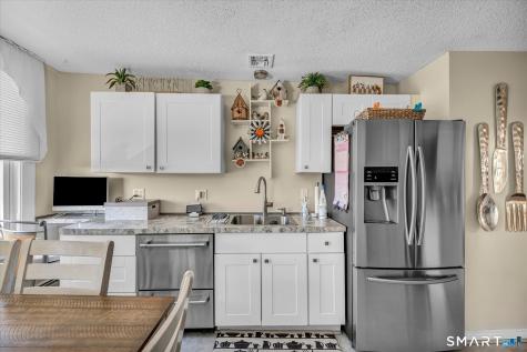 36 Hemingway Avenue East Haven CT 06512