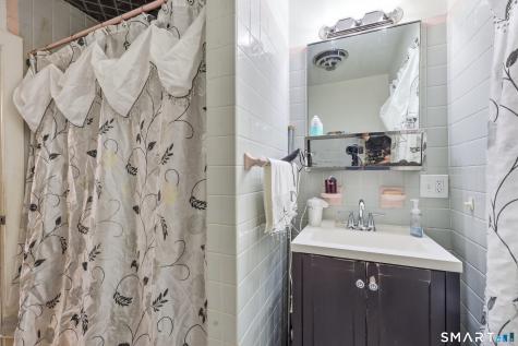 15 Matson Court Waterbury CT 06704