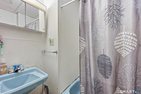 15 Matson Court Waterbury CT 06704