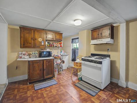 68 Rowan Street Danbury CT 06810