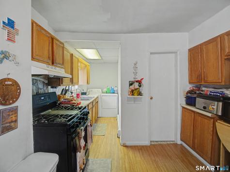 68 Rowan Street Danbury CT 06810
