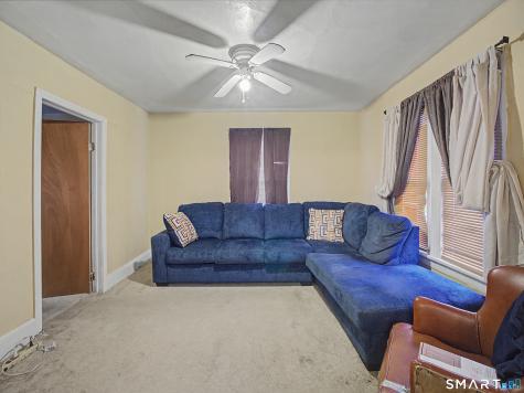 68 Rowan Street Danbury CT 06810