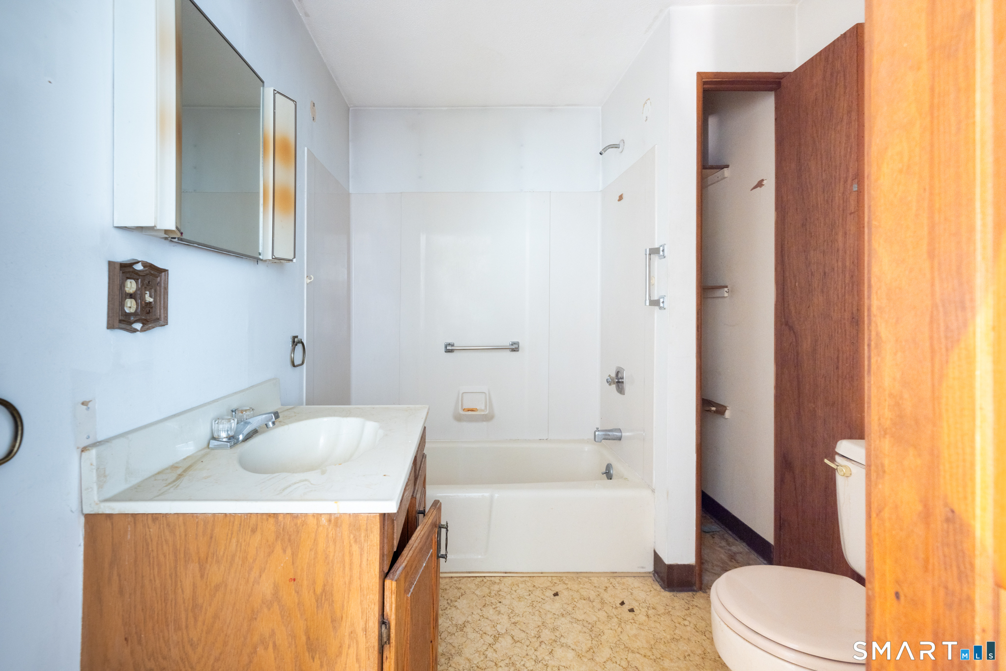 147 Locust Street Waterbury CT 06704