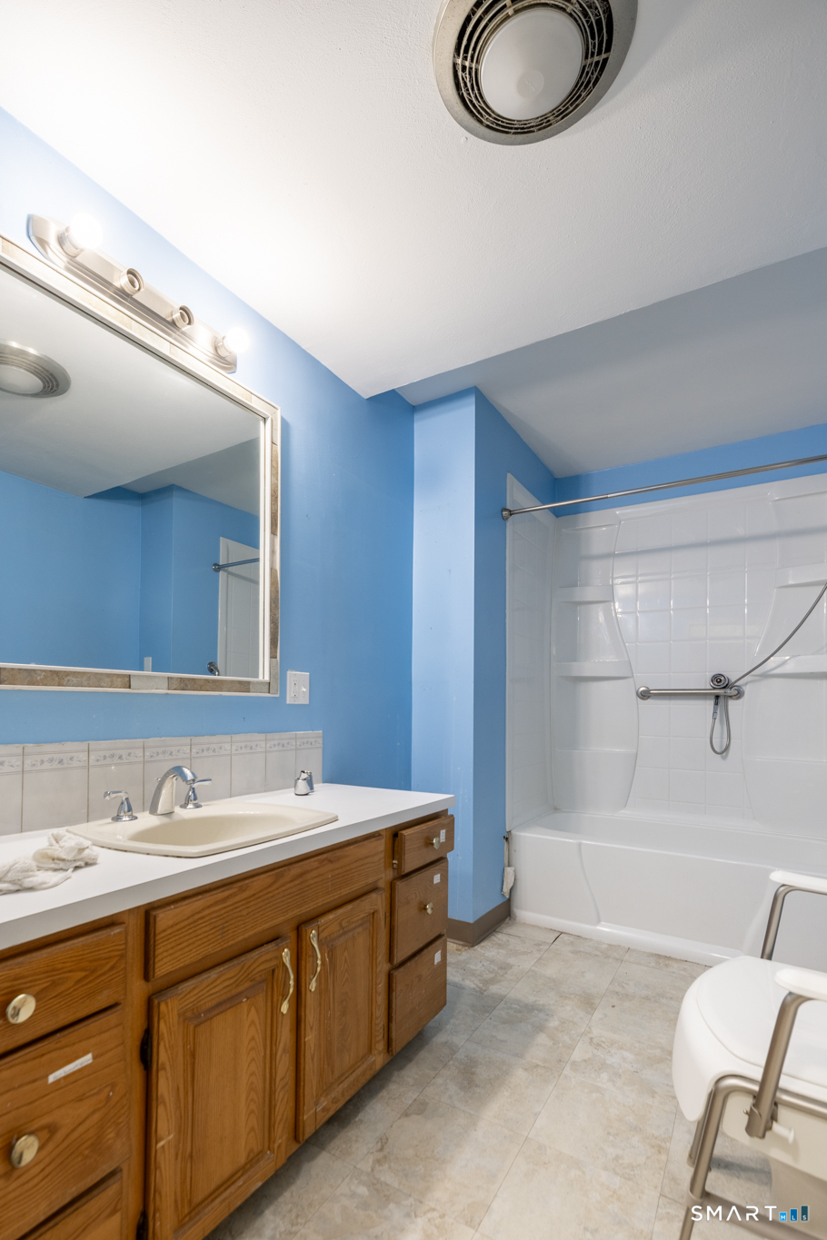 147 Locust Street Waterbury CT 06704