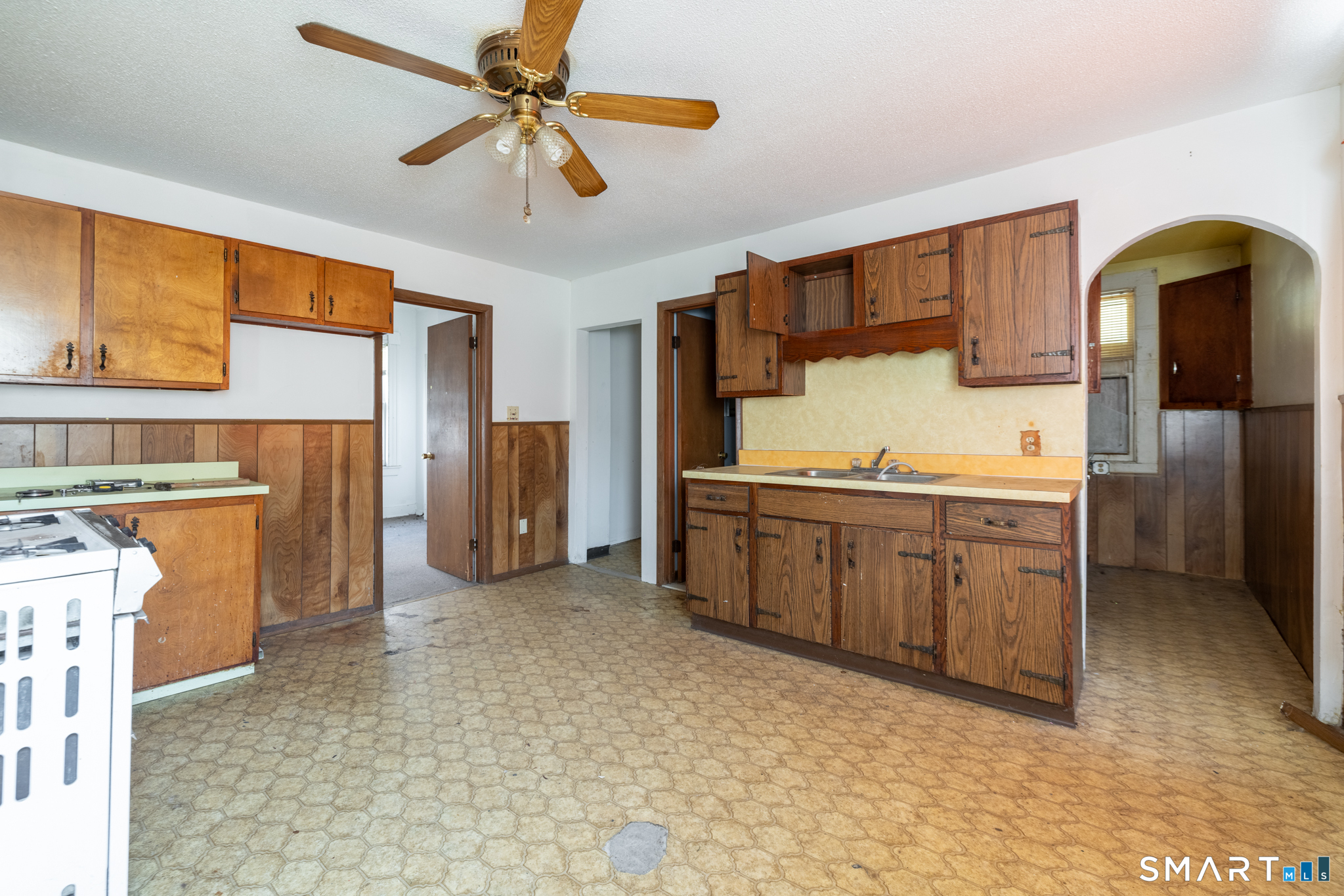 147 Locust Street Waterbury CT 06704