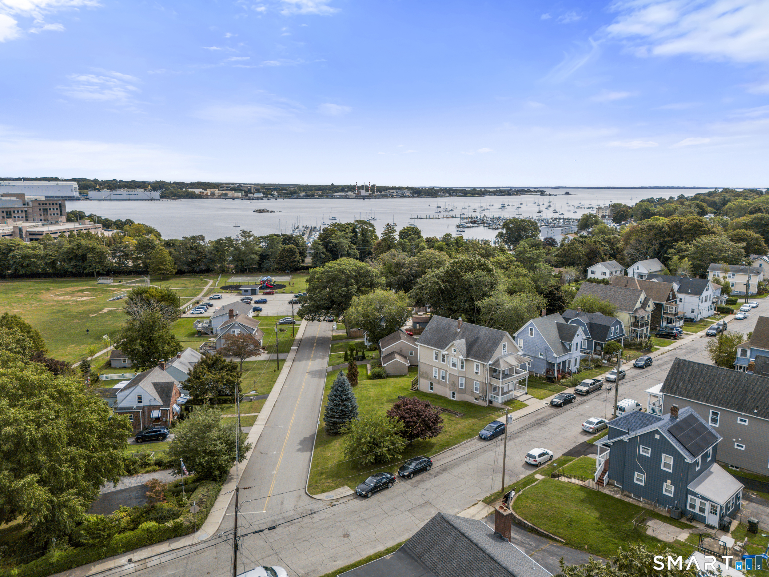 88 Riverview Avenue New London CT 06320