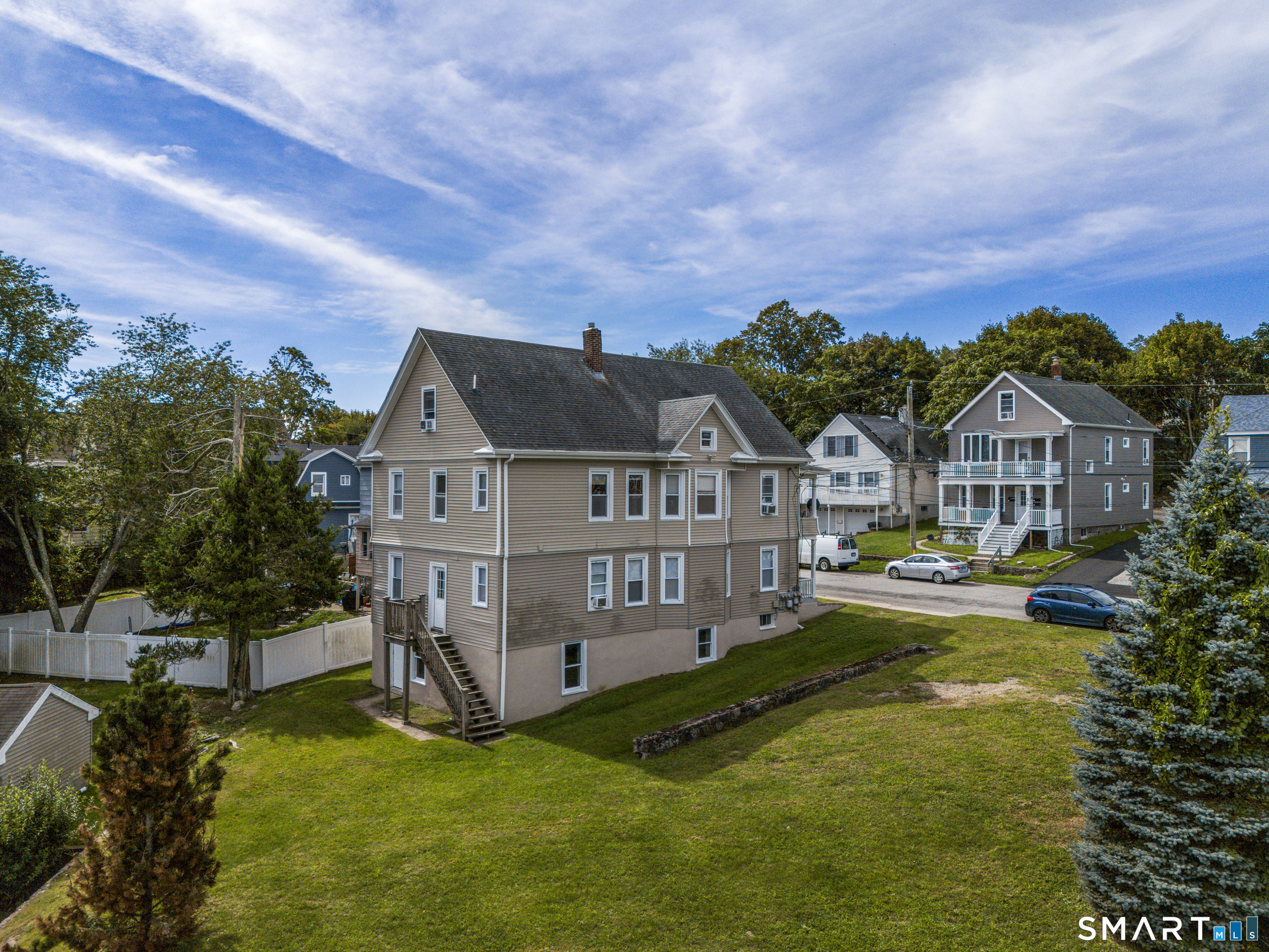88 Riverview Avenue New London CT 06320