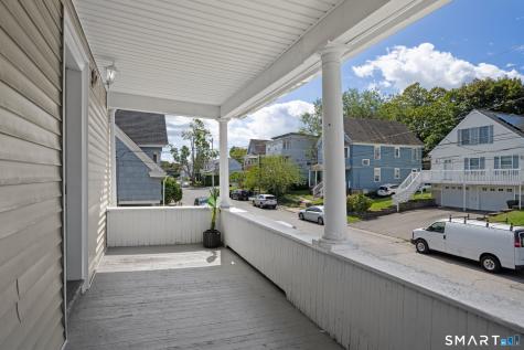 88 Riverview Avenue New London CT 06320