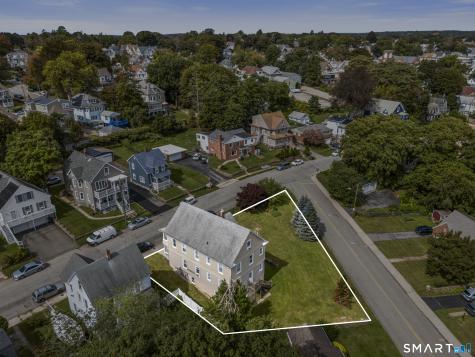 88 Riverview Avenue New London CT 06320