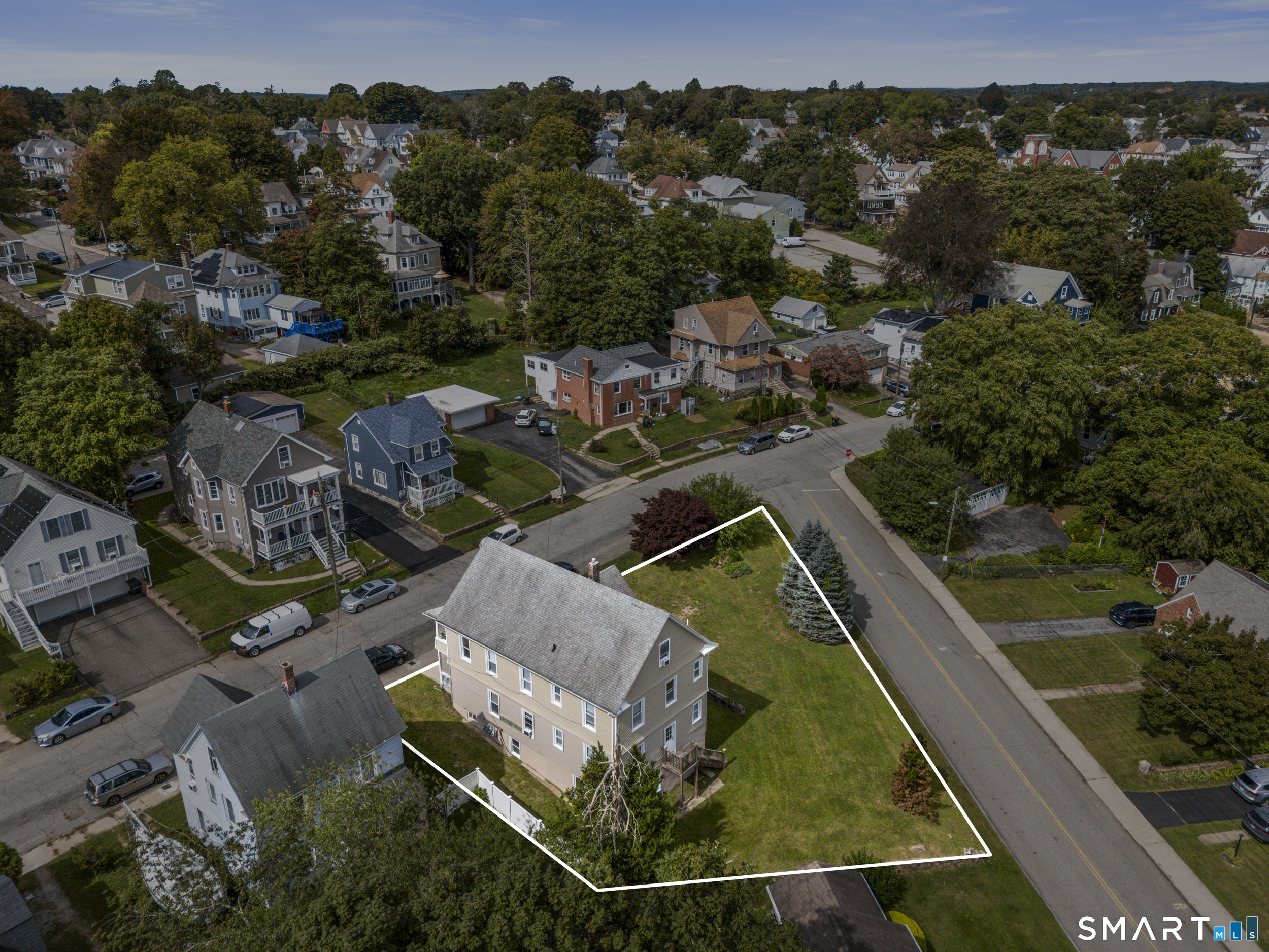 88 Riverview Avenue New London CT 06320