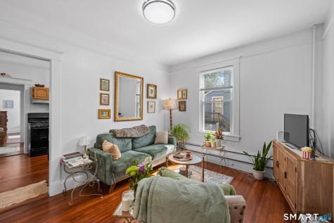 88 Riverview Avenue New London CT 06320