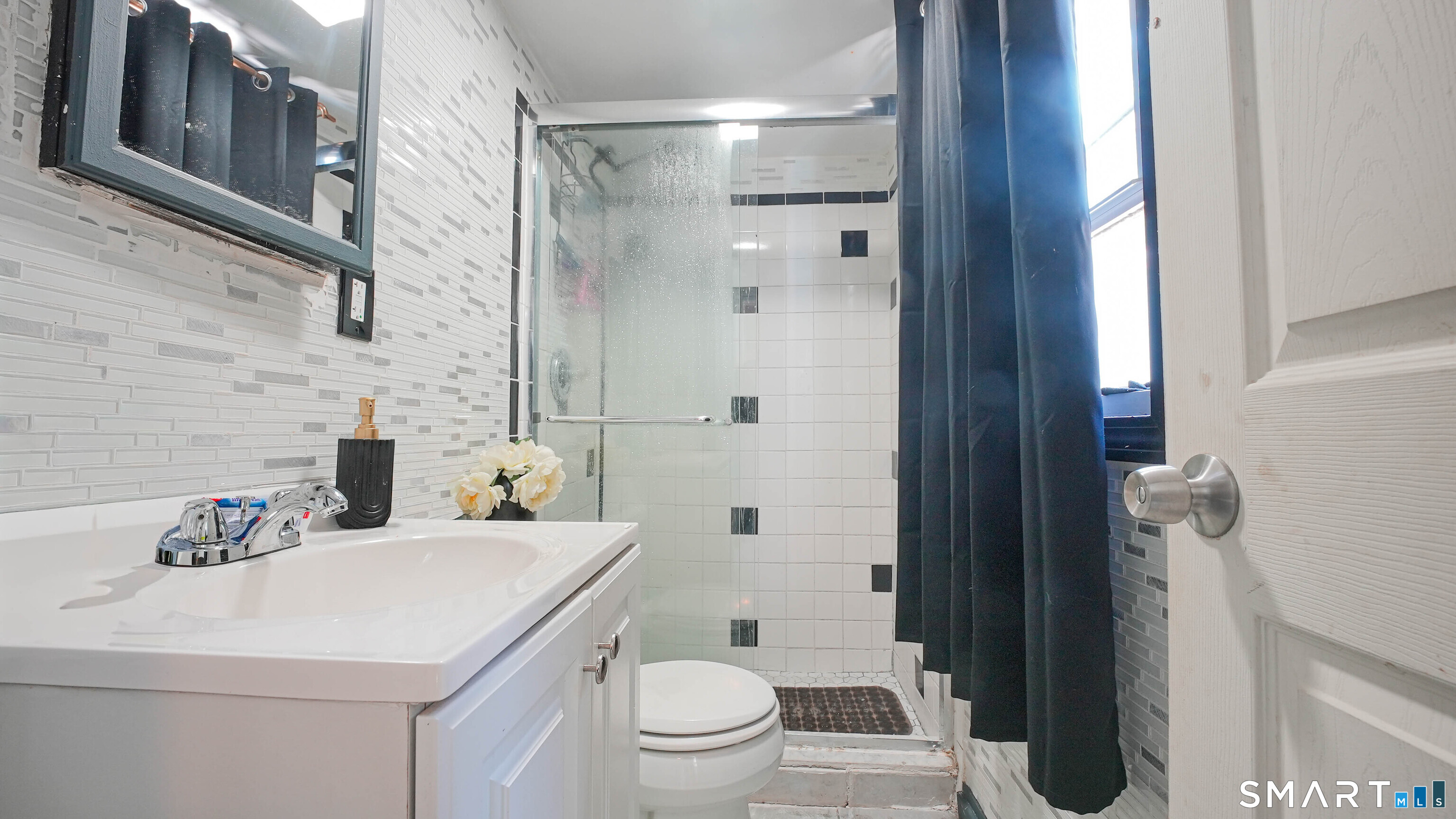 297 Laurel Avenue Bridgeport CT 06605