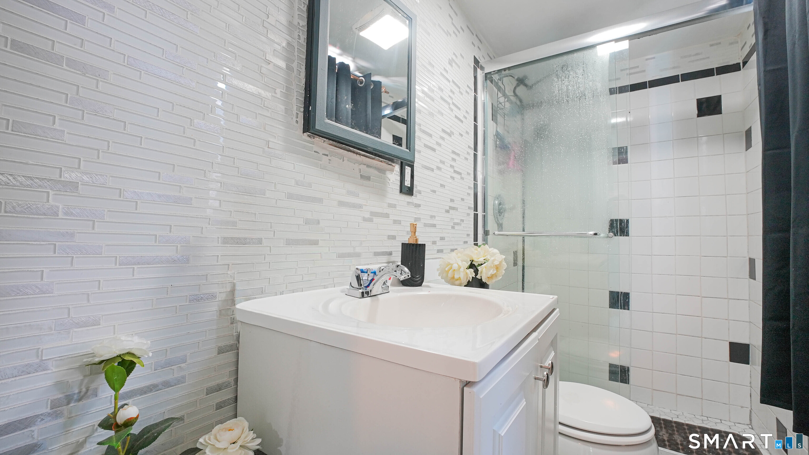 297 Laurel Avenue Bridgeport CT 06605