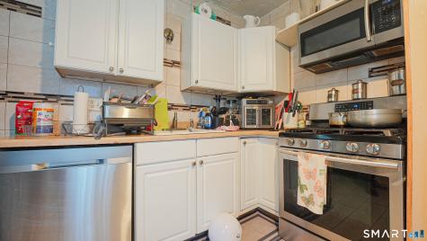 297 Laurel Avenue Bridgeport CT 06605