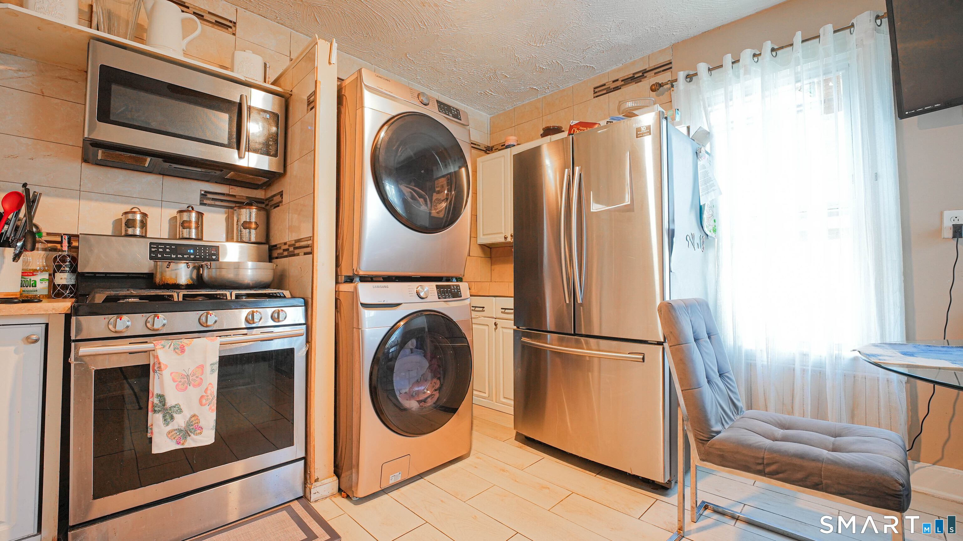 297 Laurel Avenue Bridgeport CT 06605