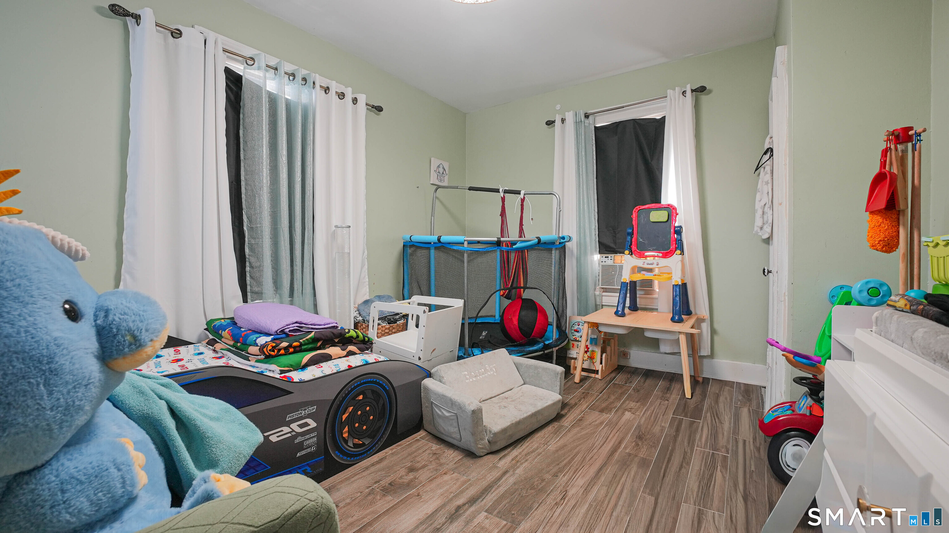 297 Laurel Avenue Bridgeport CT 06605