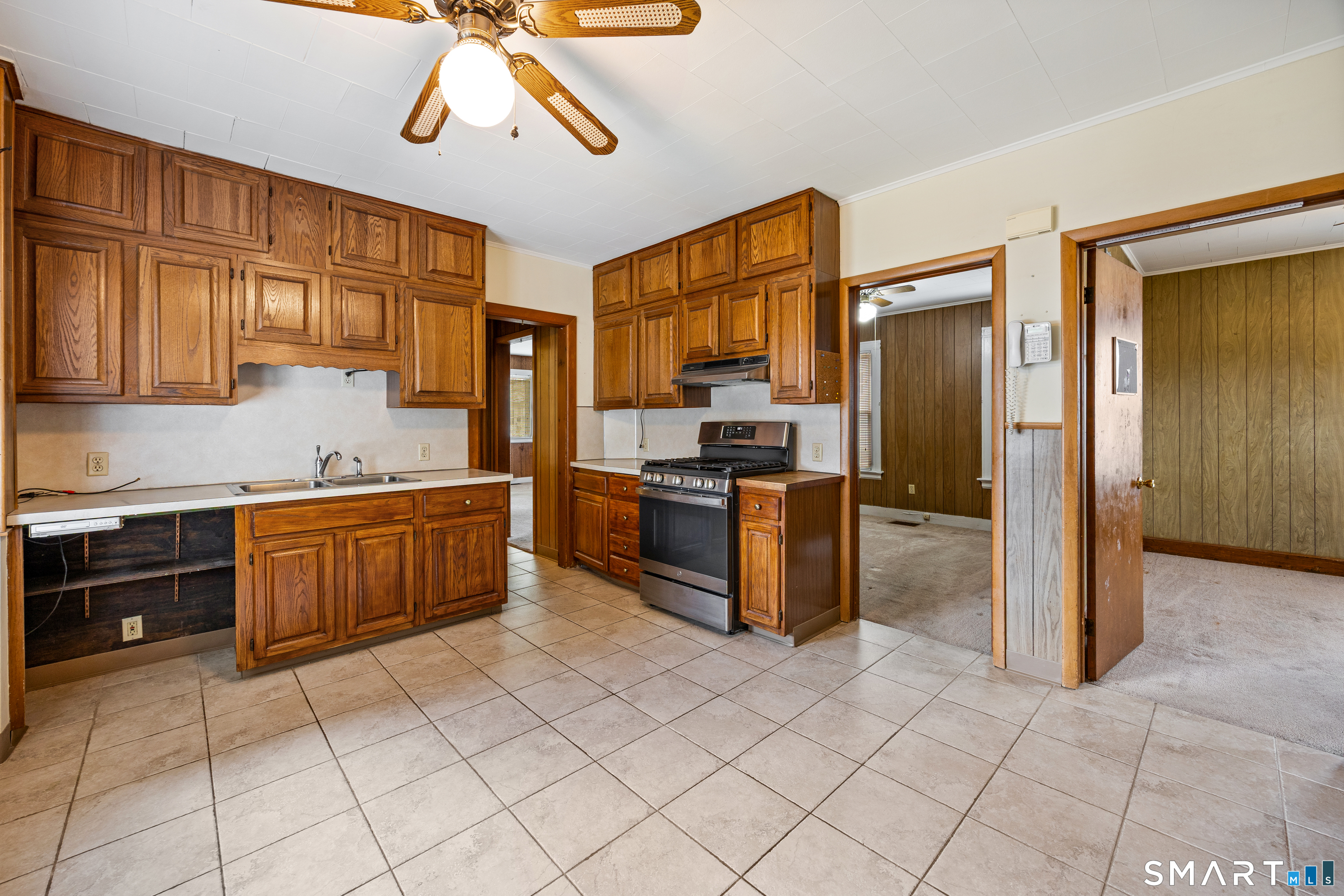 48 Lindsley Street Waterbury CT 06708