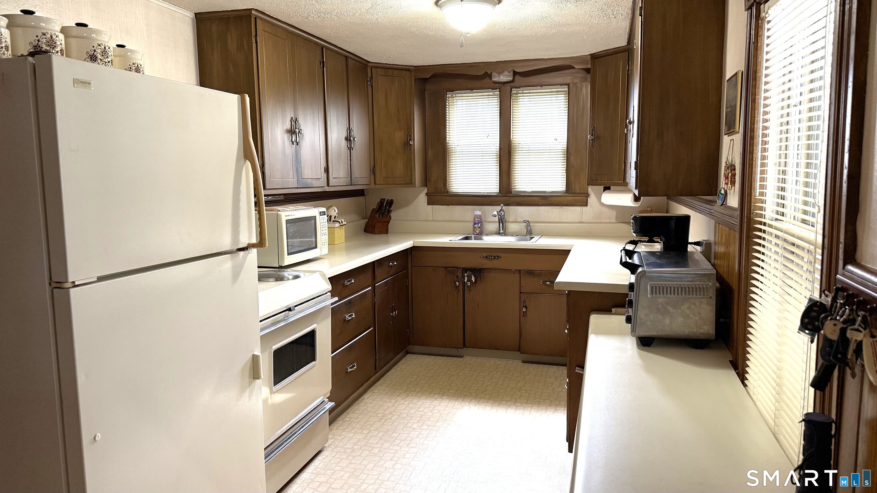 122 Hull Street Bristol CT 06010