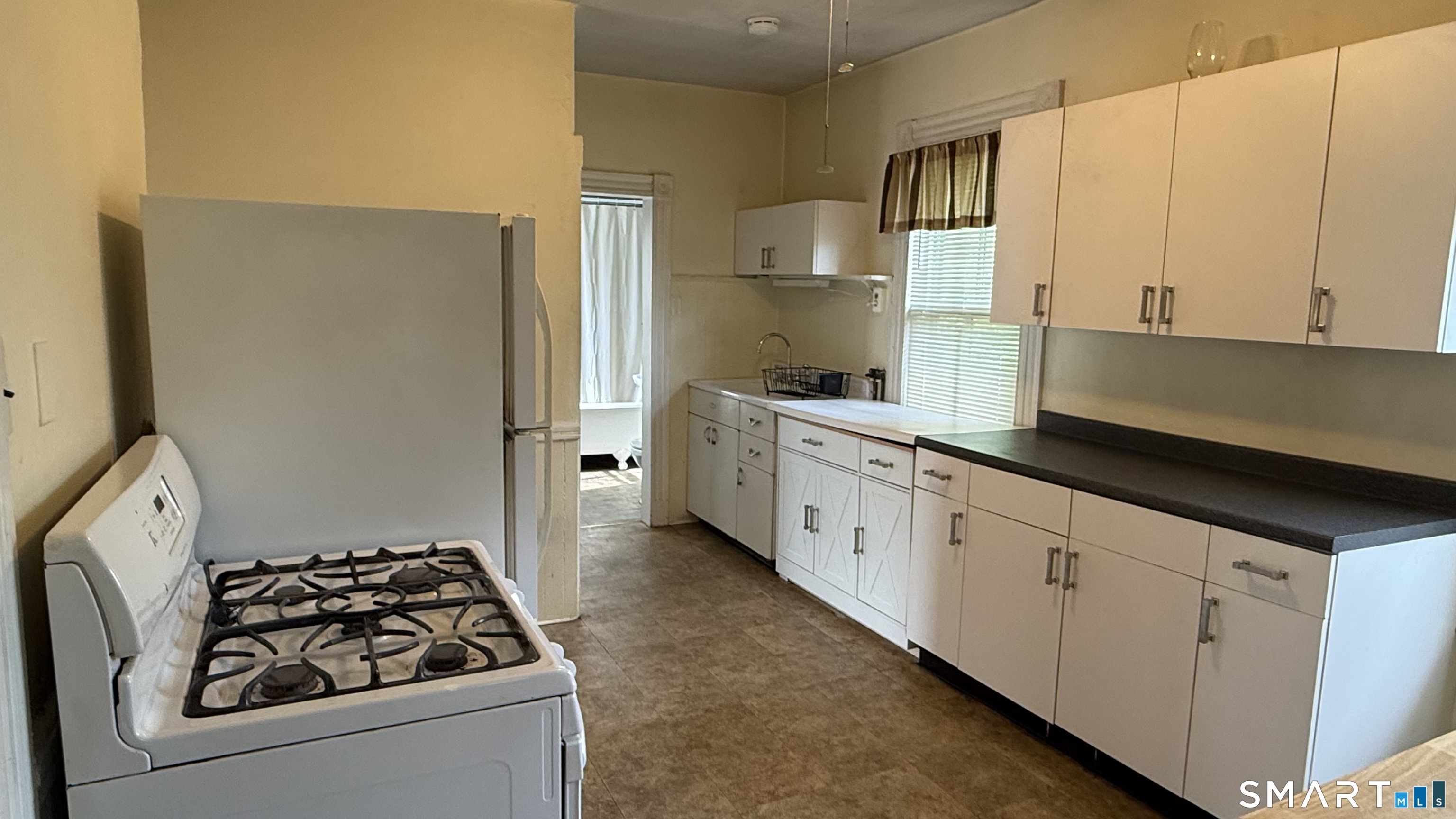 122 Hull Street Bristol CT 06010