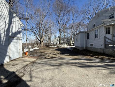 2-12 Lyon Street Putnam CT 06260