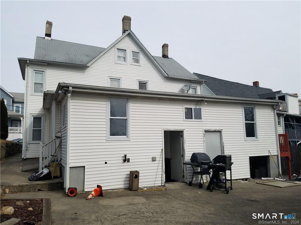 16 Greenwood Hill Street Stamford CT 06902