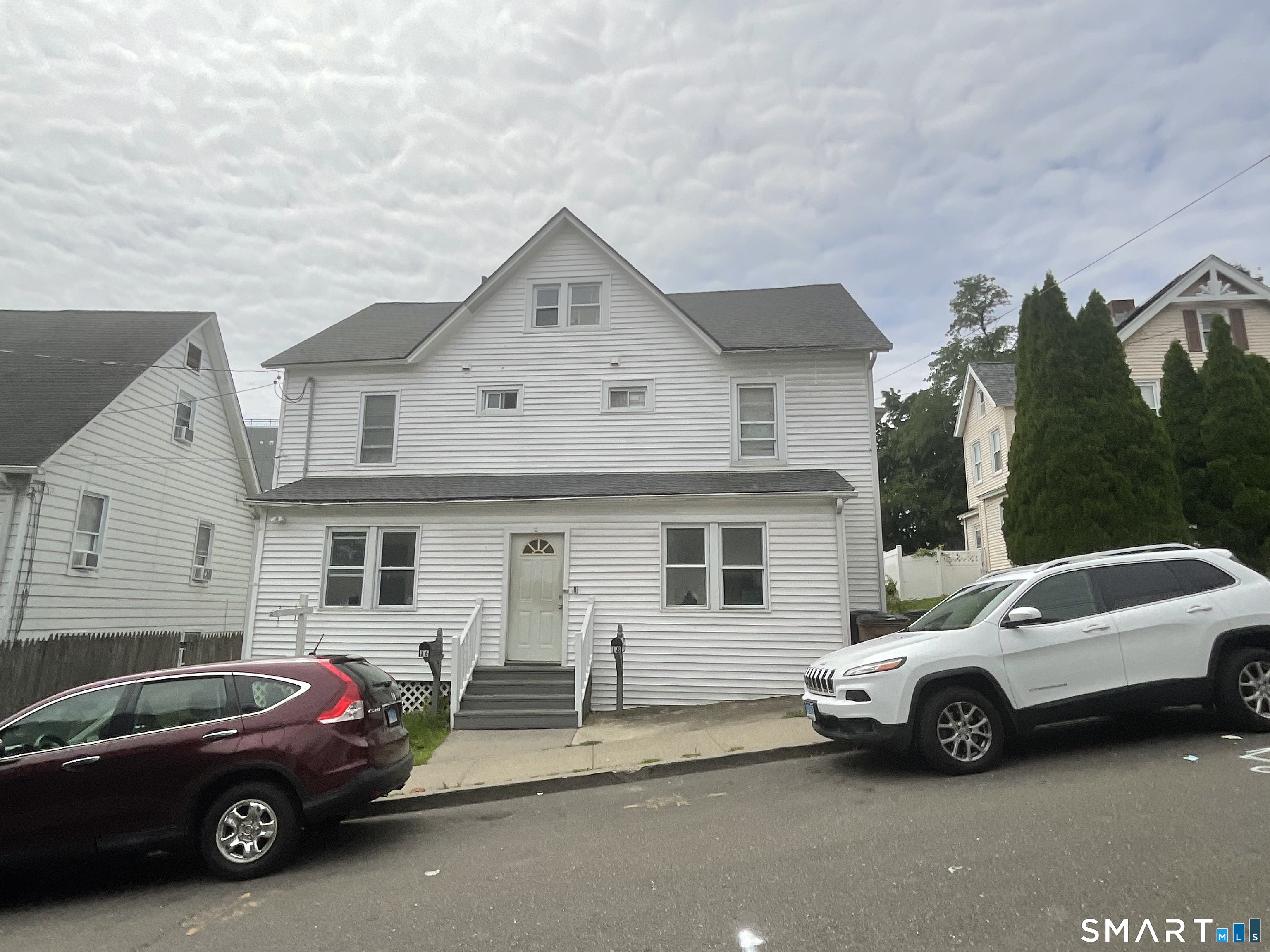 16 Greenwood Hill Street Stamford CT 06902