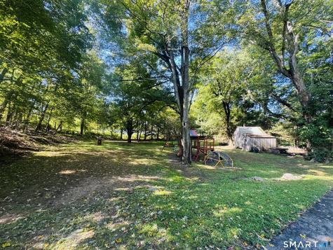 943 North Main Street Killingly CT 06239