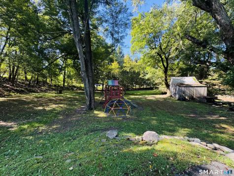943 North Main Street Killingly CT 06239