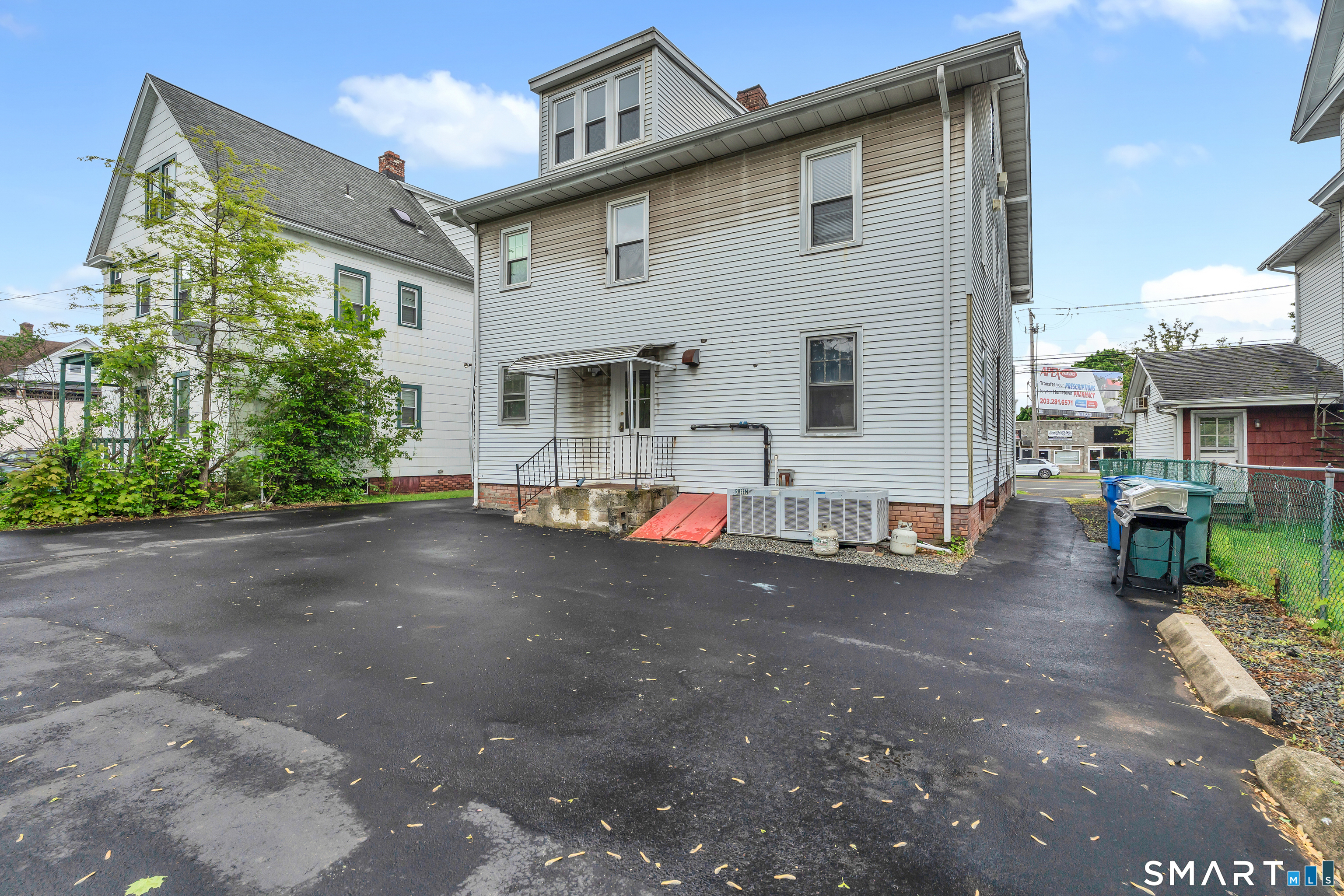 1428 Dixwell Avenue Hamden CT 06514