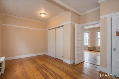 13 Wilcox Street Wethersfield CT 06109