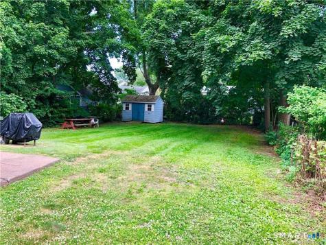 13 Wilcox Street Wethersfield CT 06109