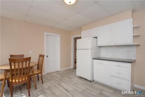 13 Wilcox Street Wethersfield CT 06109