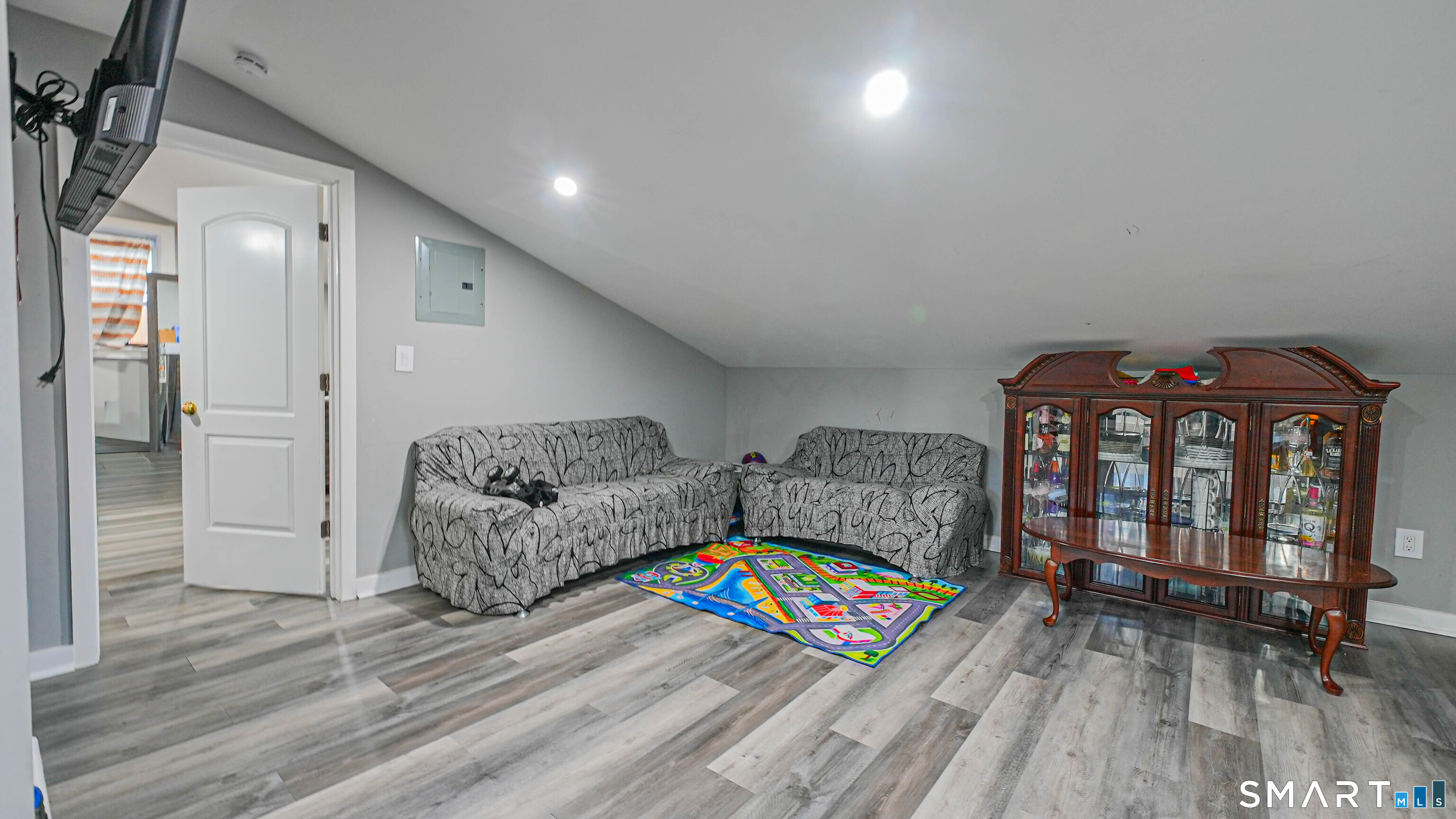 9 Ridge Street Waterbury CT 06706