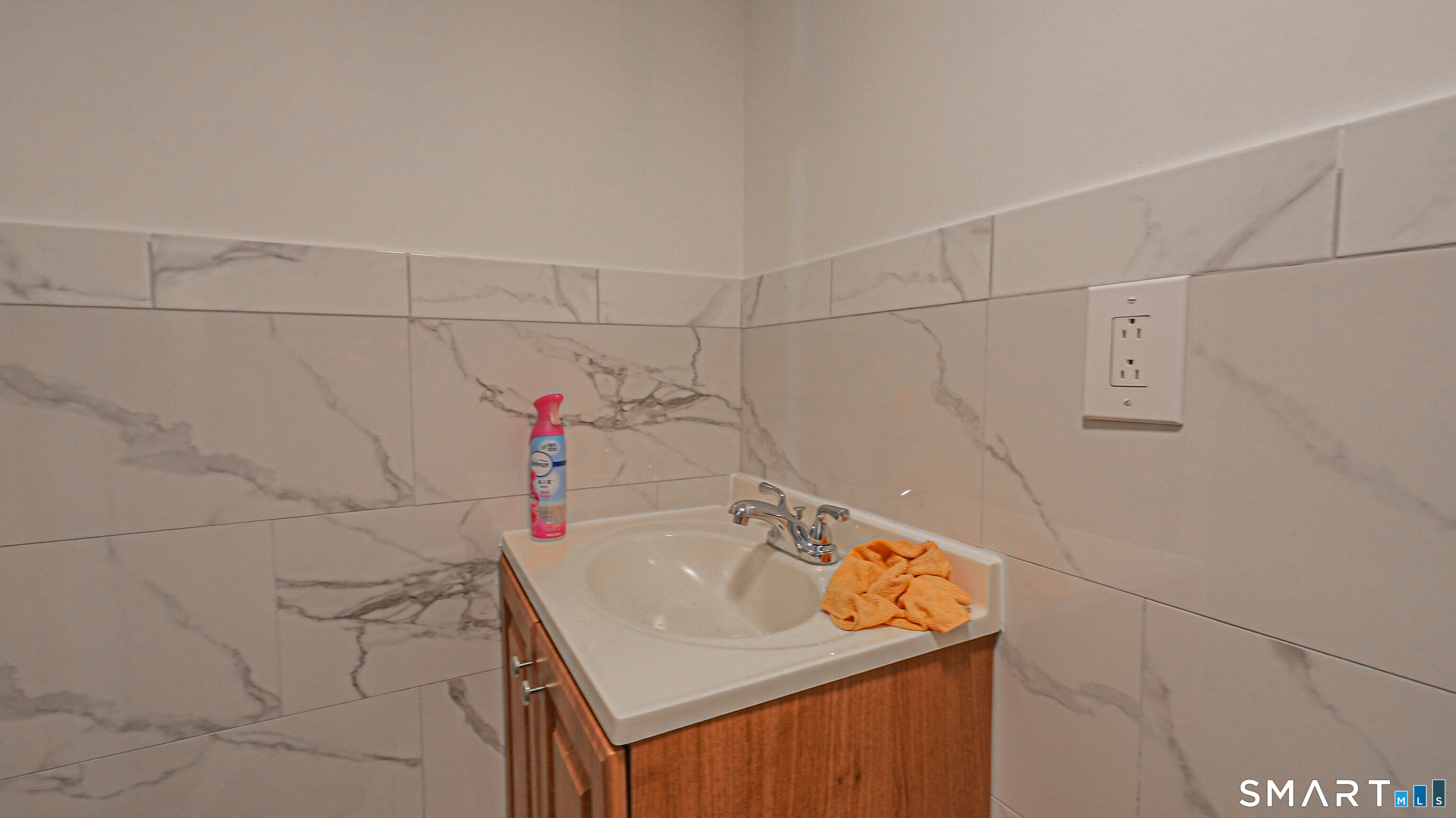 9 Ridge Street Waterbury CT 06706