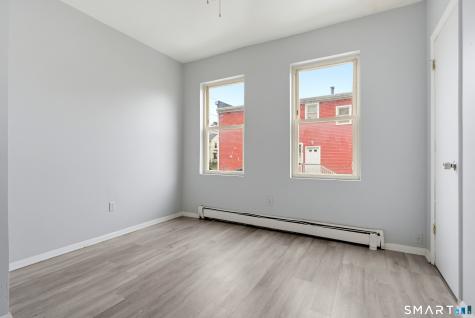 536 Gregory Street Bridgeport CT 06604