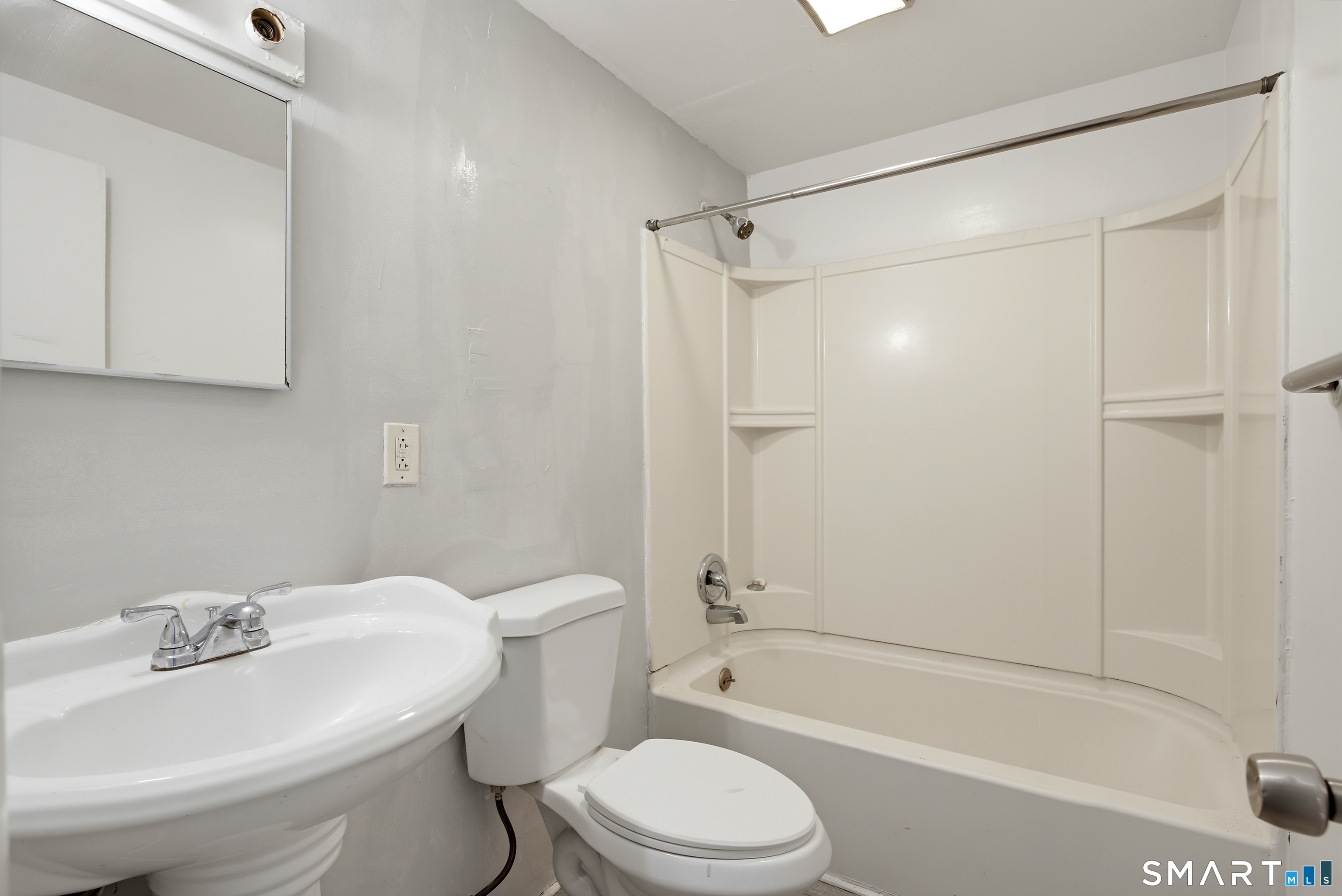 536 Gregory Street Bridgeport CT 06604
