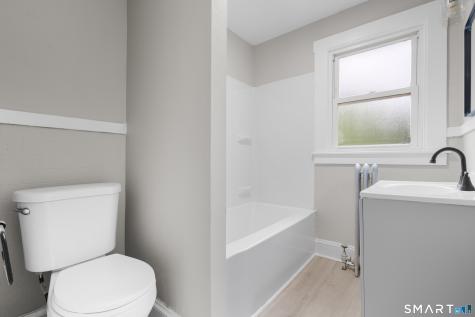 241 Oak Street Manchester CT 06040